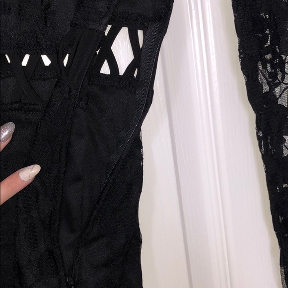 Dress - Picture 5 of 5